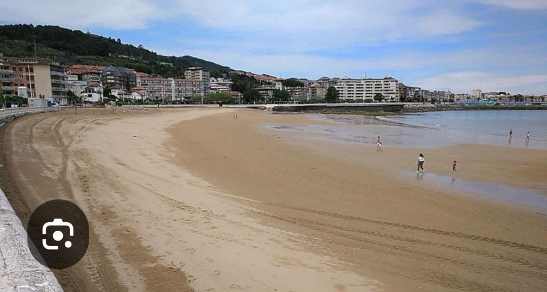 Apartamento Castro Urdiales Con Garaje Y Piscina ,Cerca Playa ภายนอก รูปภาพ
